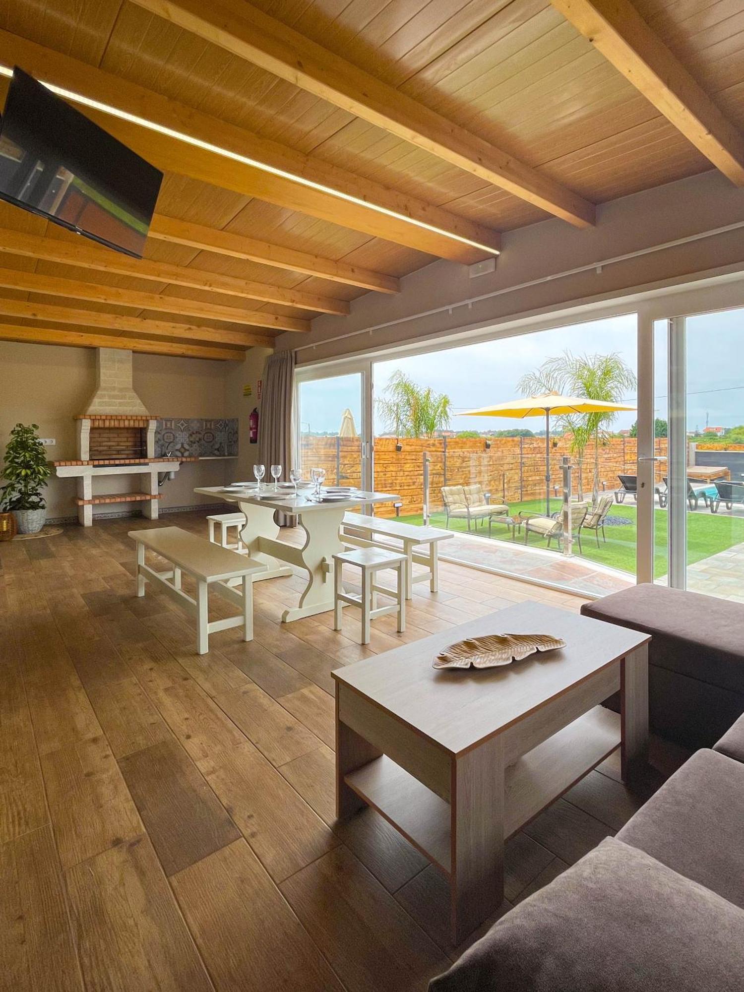 Villas Turisticas Del Noroeste บียานูเอบา เด อาโรซา ภายนอก รูปภาพ